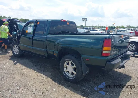 2003 GMC Sierra 1500 Denali z USA, uszkodzony, nr VIN 2GTFK69U131207759